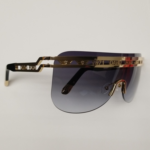 Signature Shields - Picture 2 of 2